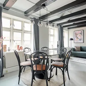 Appartement Unique 2 Bedroom Duplex W Exposed Beams In Cph, Copenhague